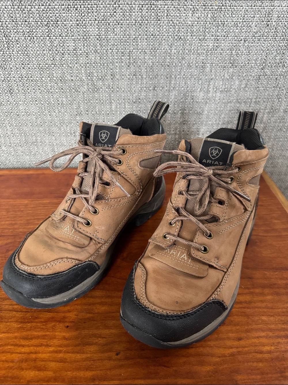 Ariat Terrain H2O Waterproof Leather Hiking Lace-Up Boots Women’s Size 6.5